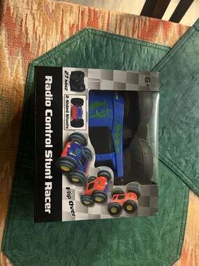 Turbo Wheels Radio Control Stunt Racer Flip Over 2-Sided Stunts Blue